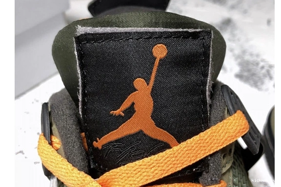 4 JORDAN JBM351 UNDEFEATED RETRO JBM351 0513